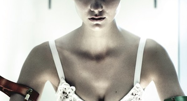 Karlie Kloss naakt in de Vogue