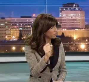 Nieuwslezeres laat zien hoe je moet pijpen