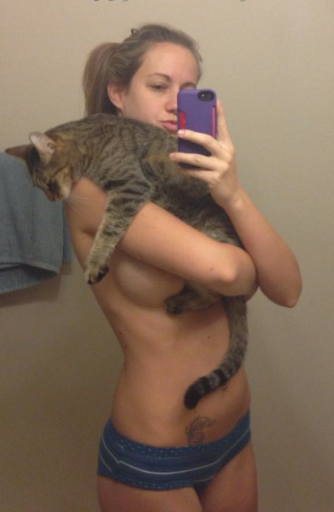 vrouwen-zonder-bh-16