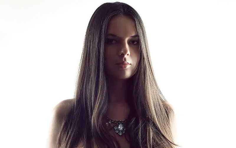 Alleen maar mooie vrouwen, bloot en sexy