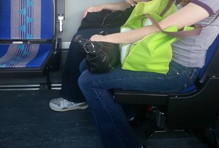 Daar moet een Tampon in! Daar moet een Tampon in! 1 daar-moet-een-tampon-in