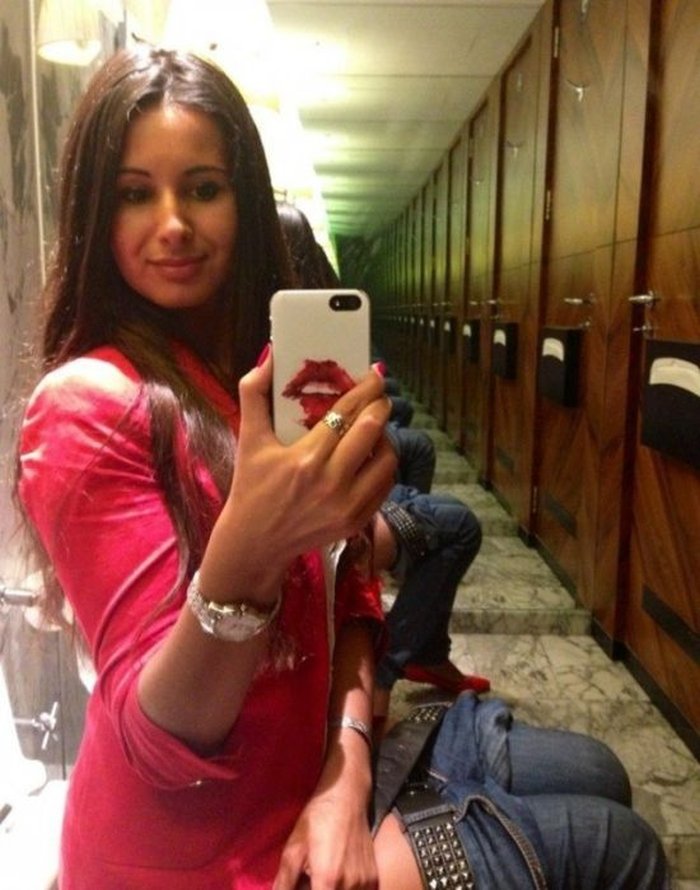 sexy-social-media-babes-naakt-topless-24