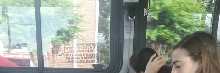 Daar moet een Tampon in! Daar moet een Tampon in!