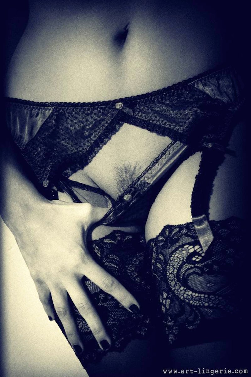 celeste-erotische-zwart-wit-fotos-pic10