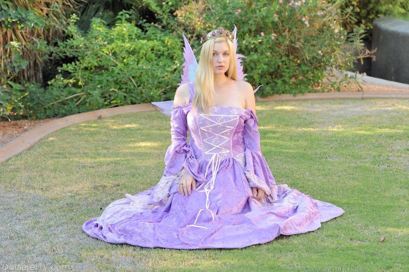 sprookjesprinses-grote-tieten-105