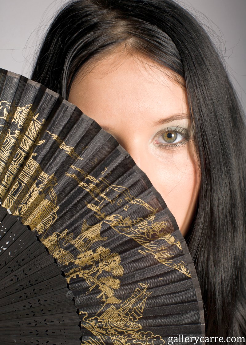 yulia-bright-bloot-03