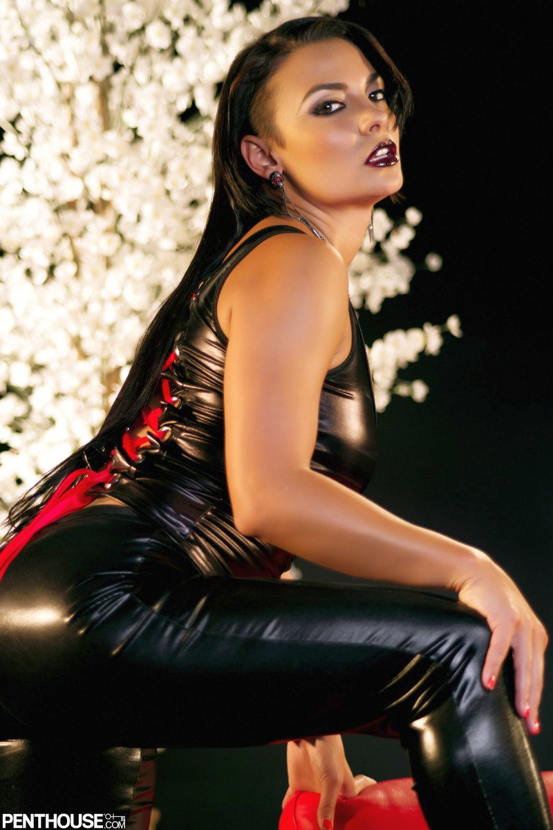 krista-ayne-lekker-sexy-13