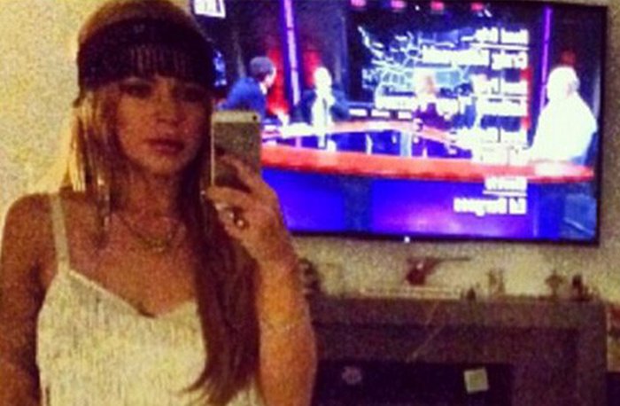 Lindsay Lohan, een selfie met jarretels