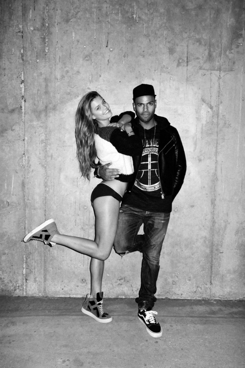 nina-agdal-sexy-autos-6