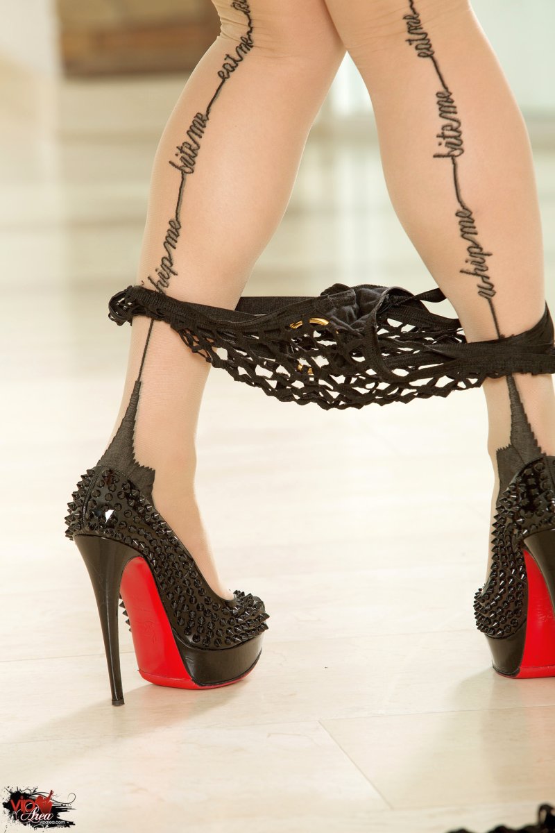 spencer-scott-hot-in-lingerie-046