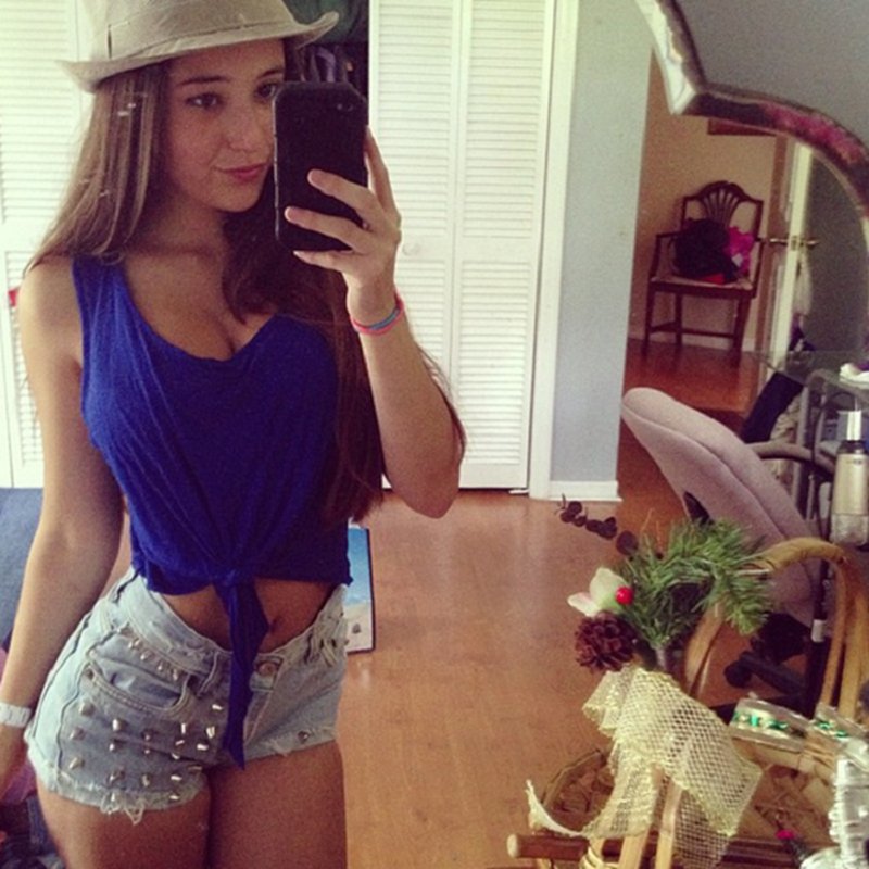 instagram-babe-Angie-Verona-9