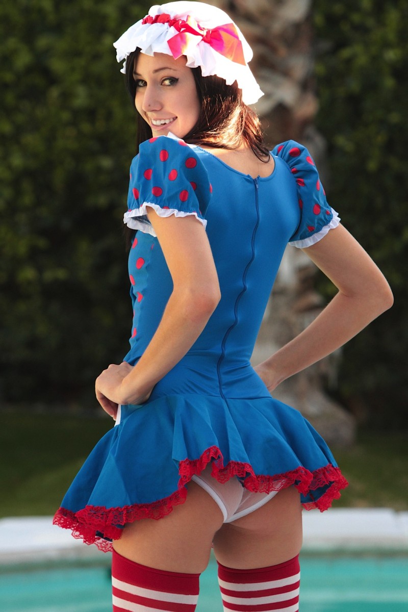 catie-minx-kleurrijk-en-naakt-02