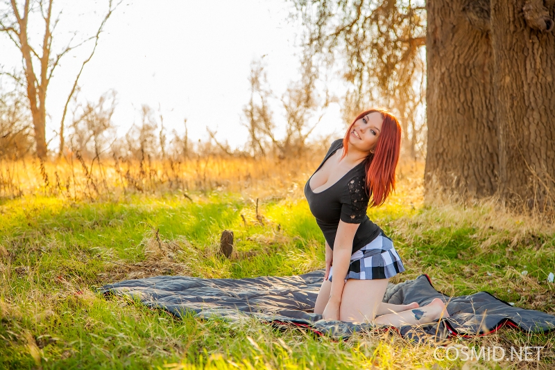 rood-haar-volle-vrouw-grote-tieten-03
