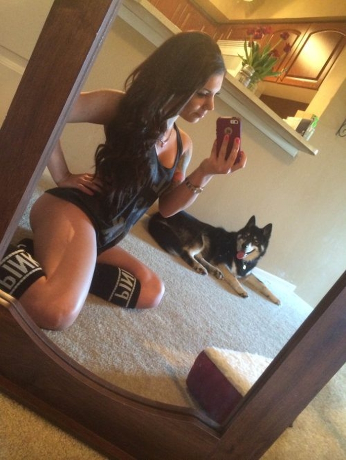 selfies-grote-borsten-topless-en-sexy-9