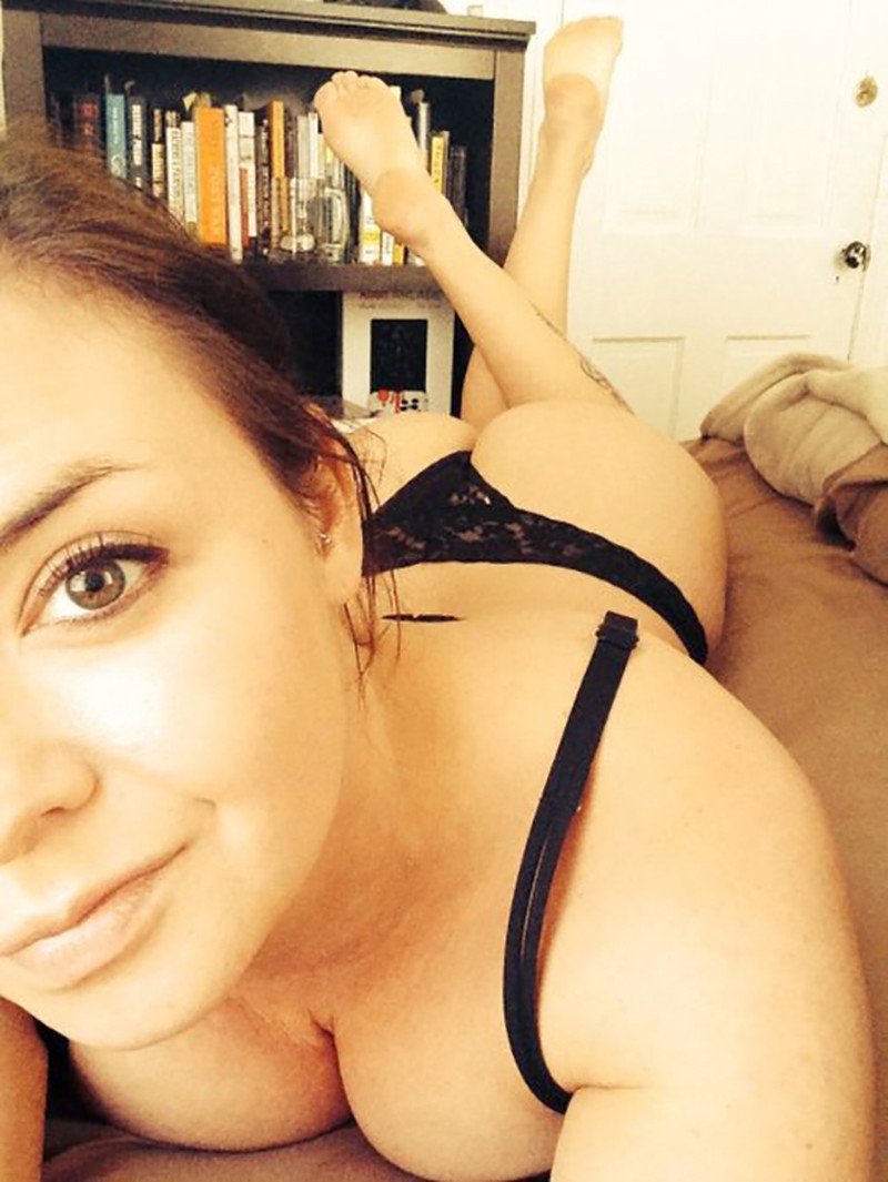 sexy-social-media-babes-selfies-34