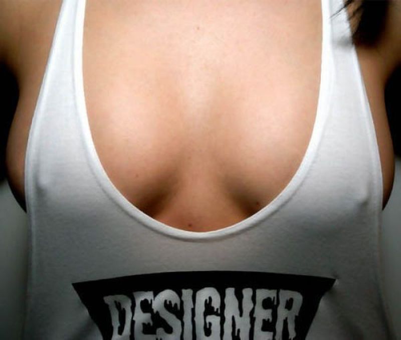 vrouwen-zonder-beha-2