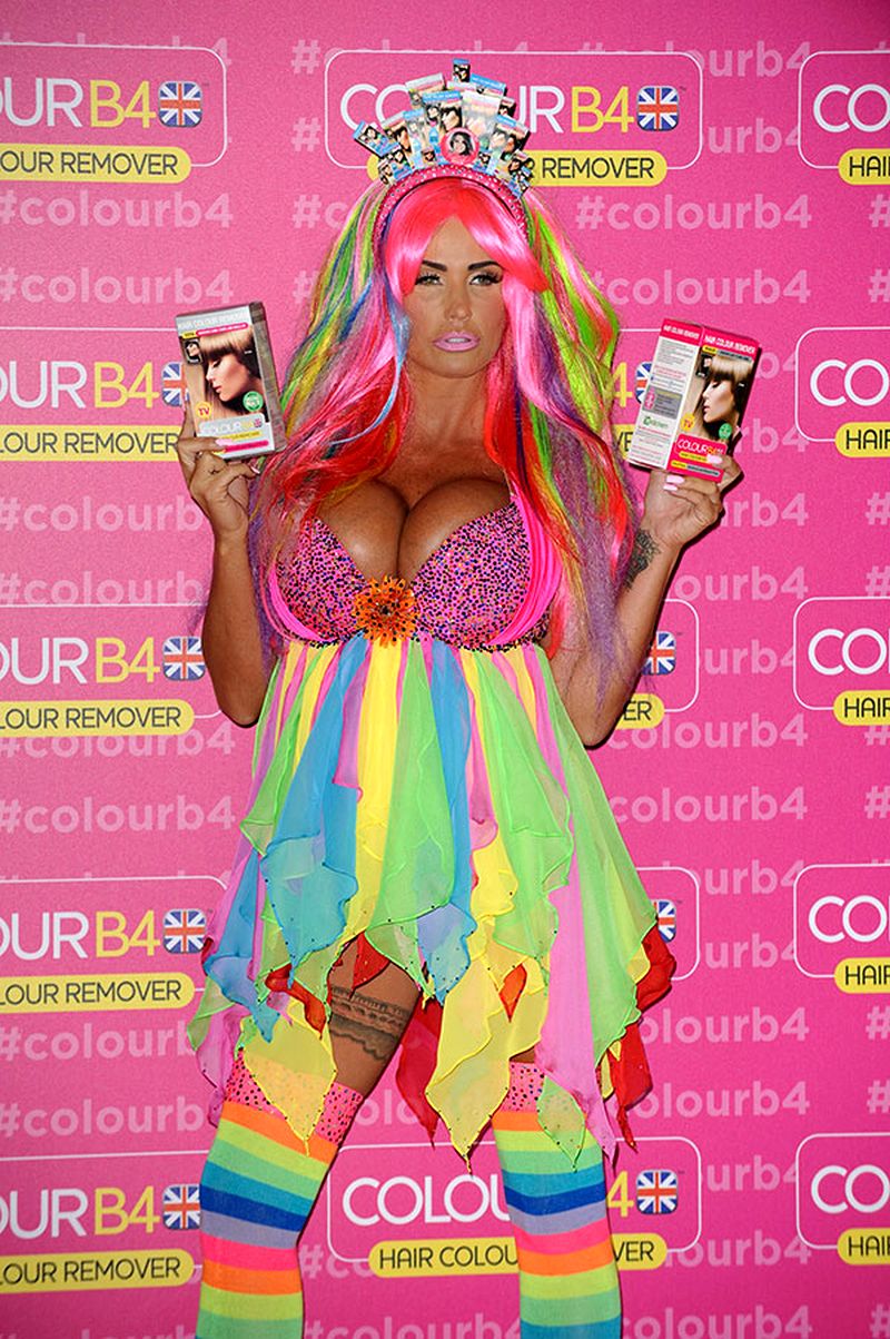 katie-price-jordan-grote-tieten-6