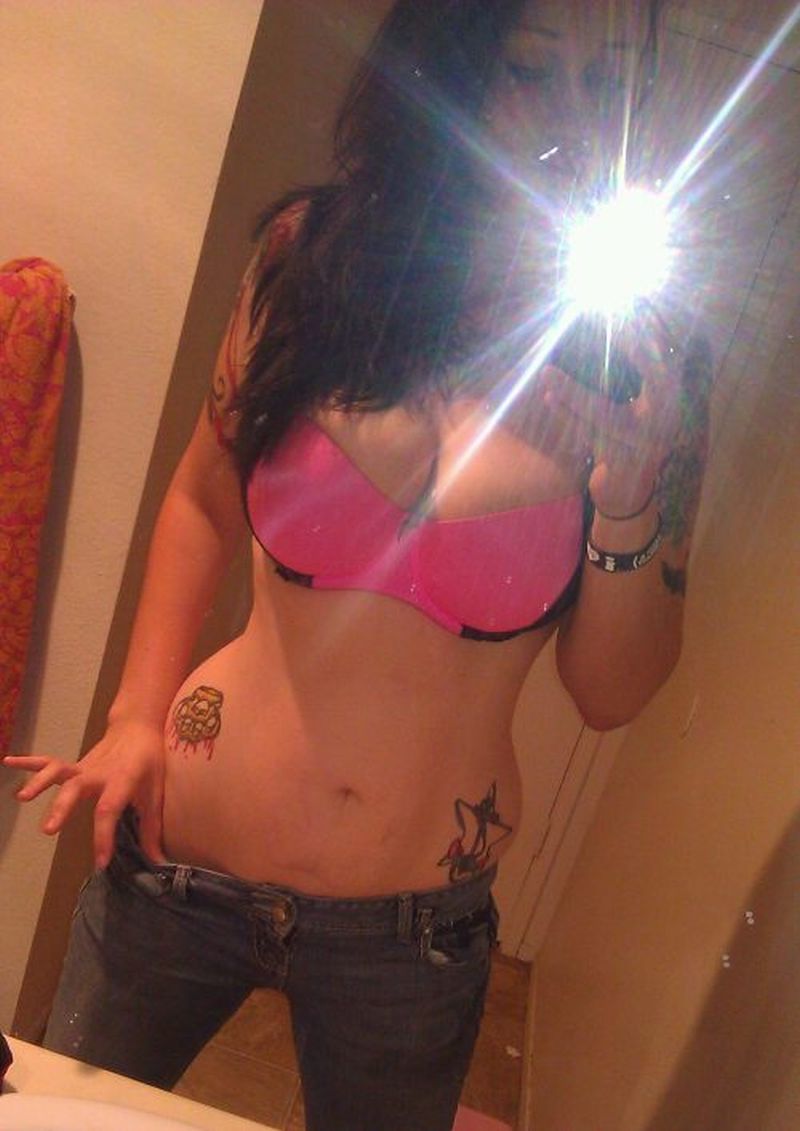 sexy-selfies-social-media-babes-10