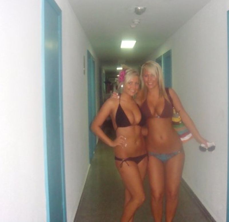 sexy-babes-in-bikini-63