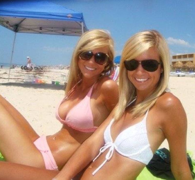 sexy-babes-in-bikini-7