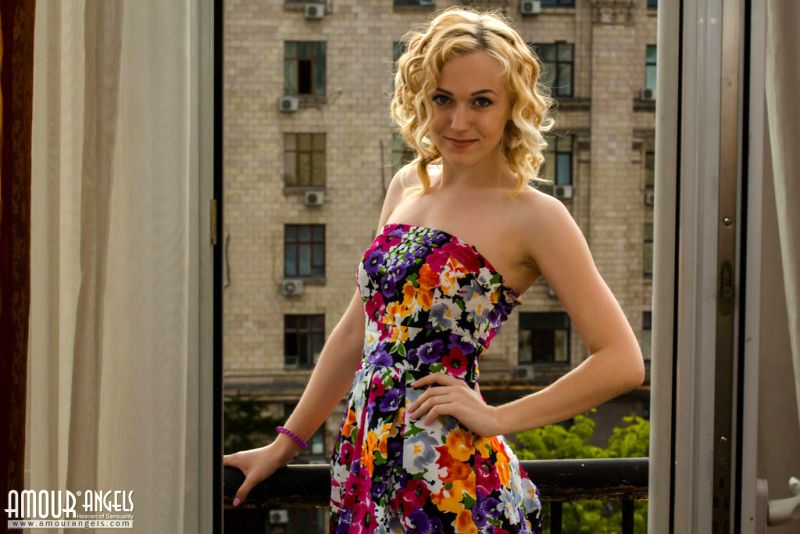 vakantiefoto's-naakt-van-sexy-blondje-001