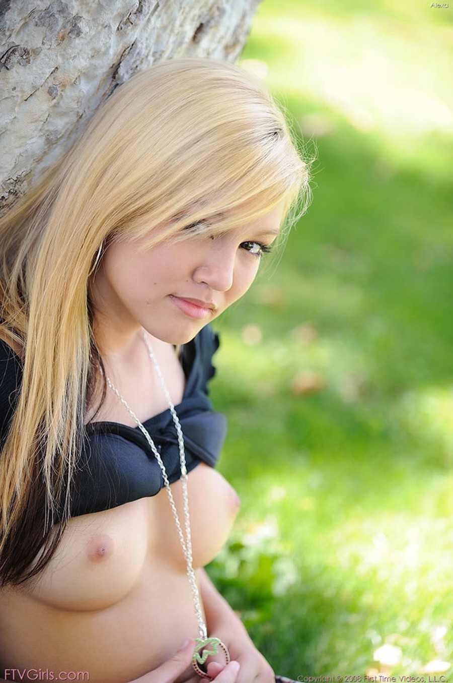 alexa-schoolgirl-outfit-naked-02