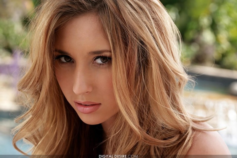 shay-laren-big-tigs-in-pink-lingerie-15