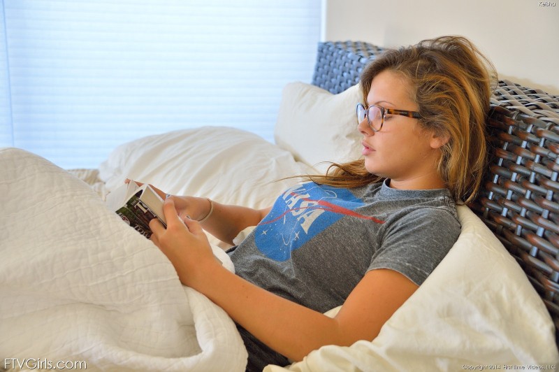 keisha-grey-lekker-ding-met-eengeil-brilletje-_004