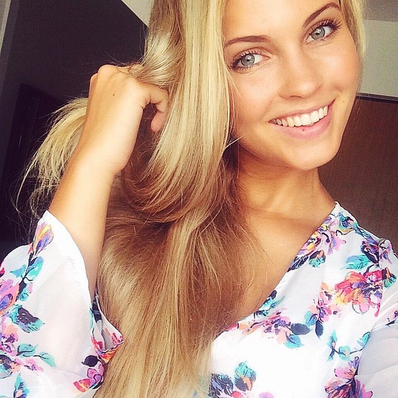 mooie-vrouwen-maken-sexy-selfies-7