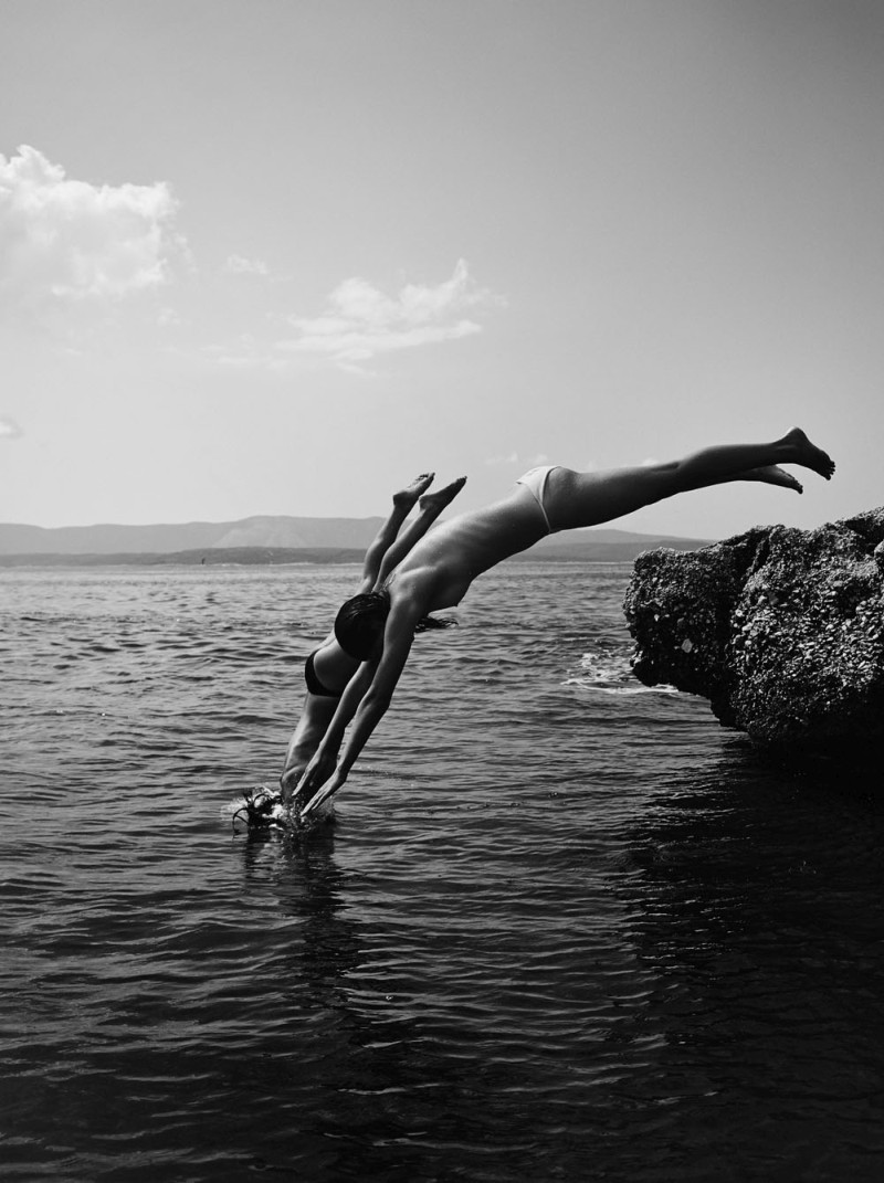 marcela-vivan-hot-in-bower-beachwear-09