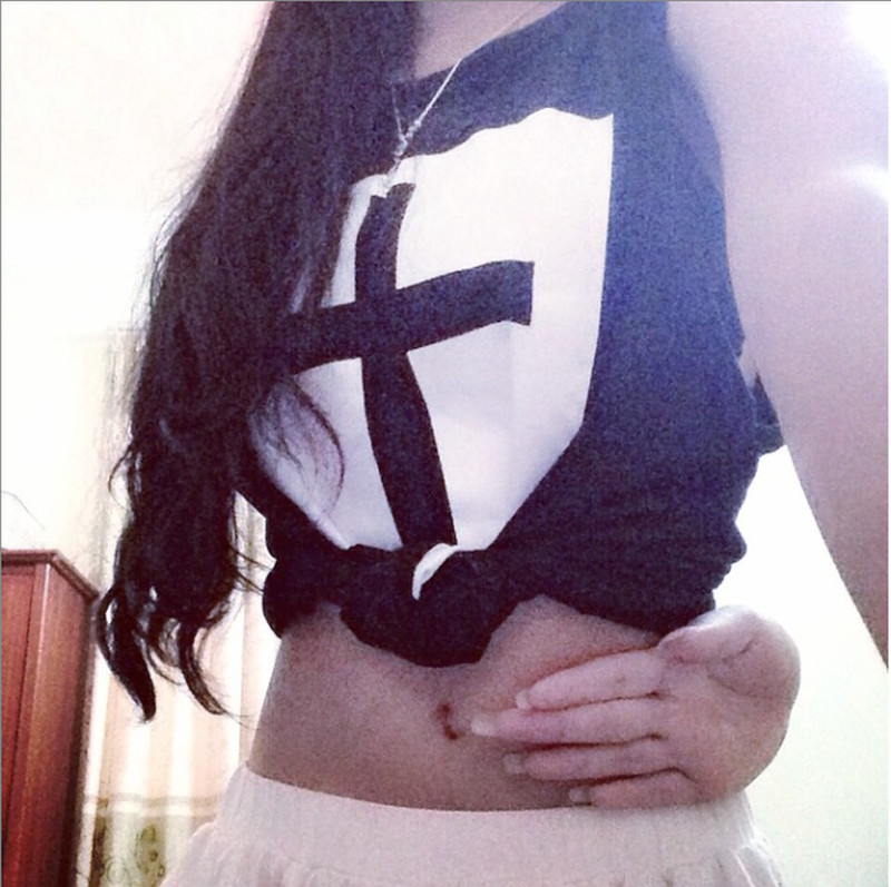 navel-op-een-vreemde-manier-aanraken-challenge-adsfasdfasdfasdf