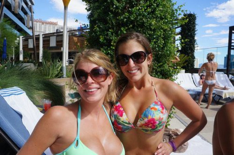 mooie-vrouwen-in-bikini's-21