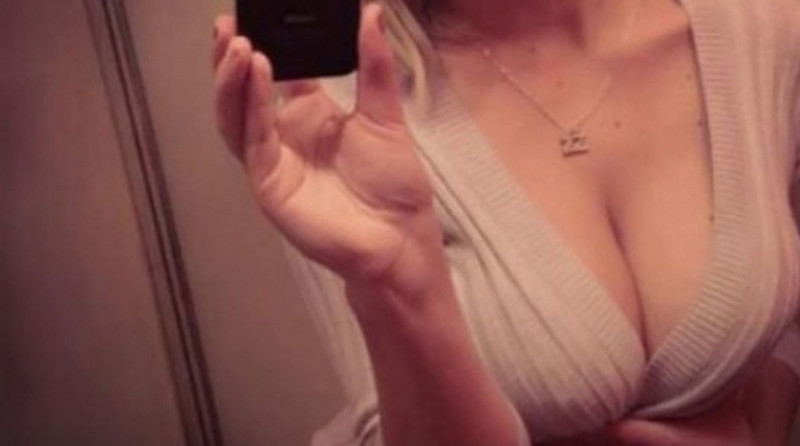 Top 10 sexdating vrouwen met grote borsten 10 rain-grote-tieten-houdt-van-dansen-uitgaan-en-sex