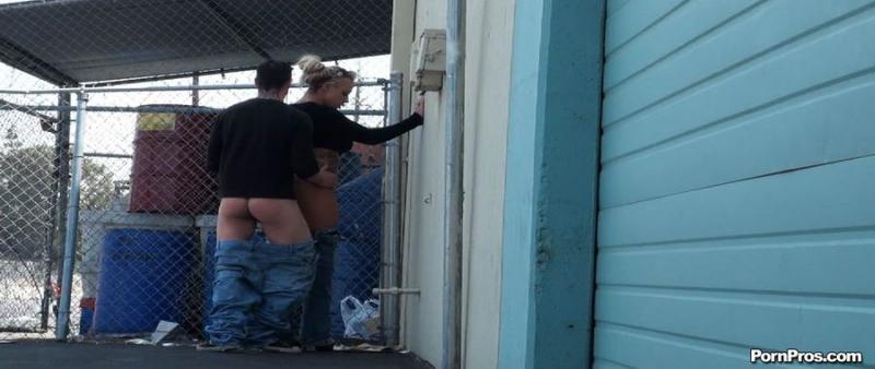 fucking-and-sucking-in-a-parking-lot-11