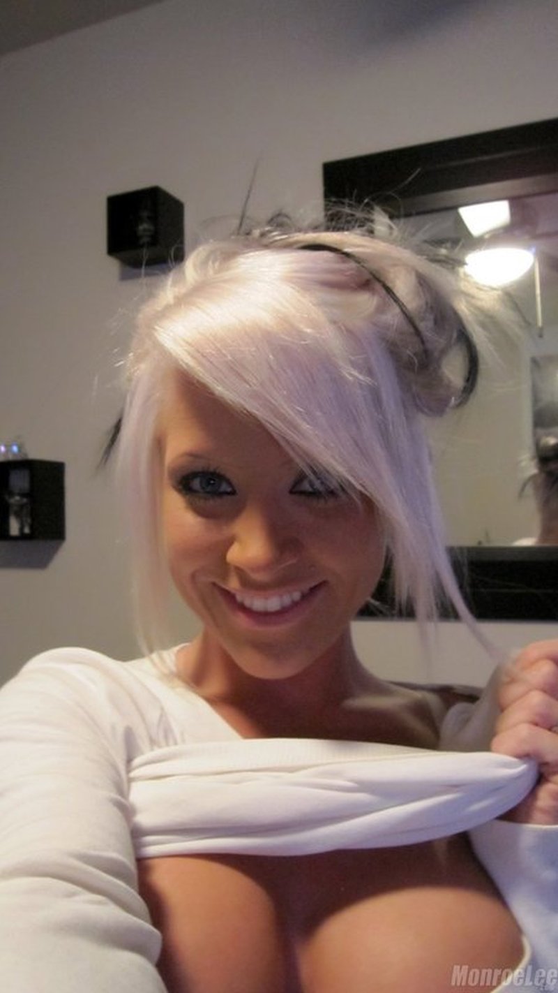 monroe-lee-hot-busty-blonde-webcam-03