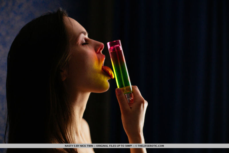 nasty-s-naked-and-perfume-05