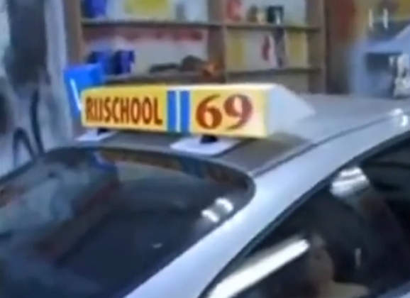 Seks voor een rijles is legaal 🎥