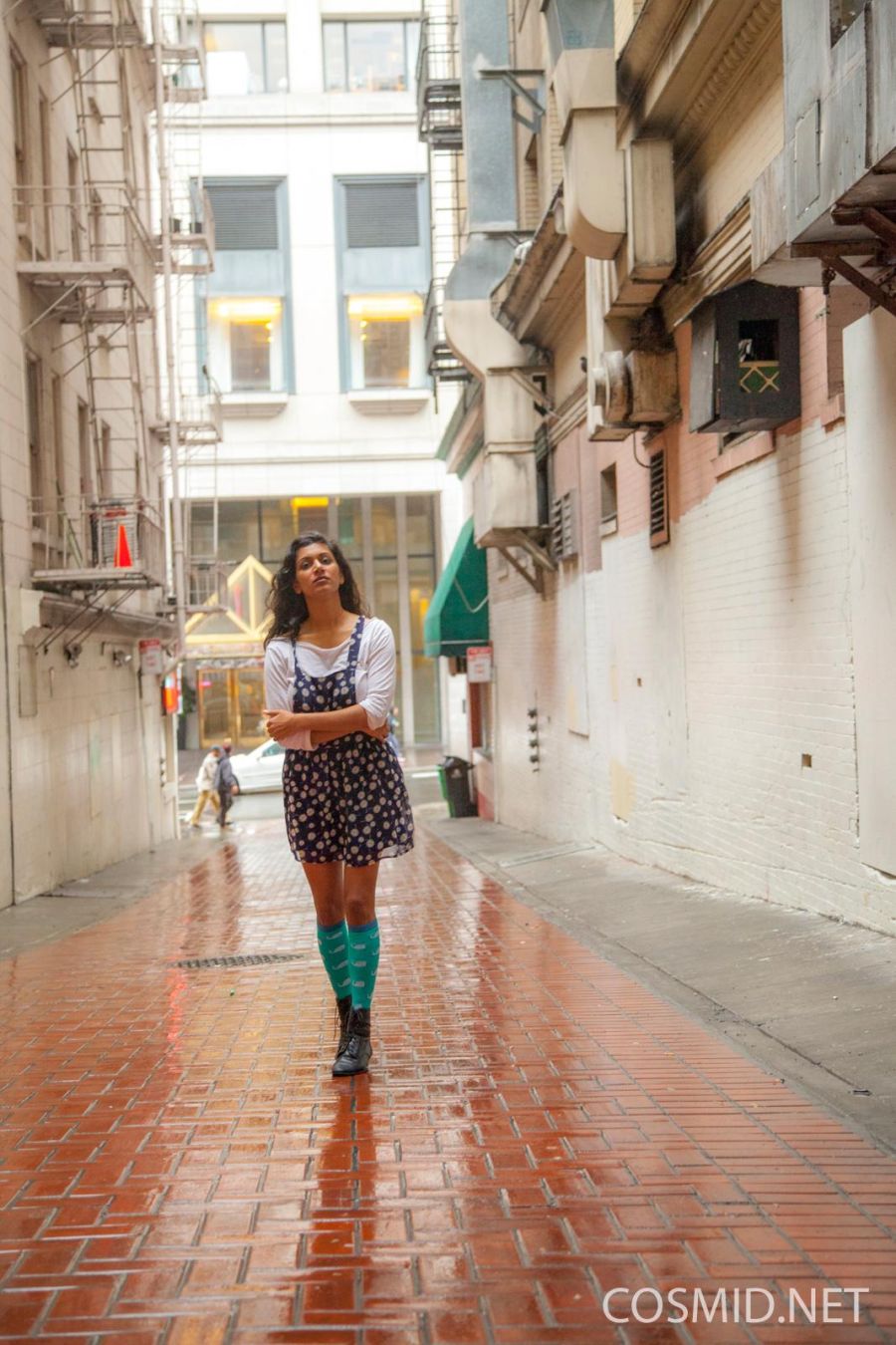 Carla White, grote tieten topless in het openbaar