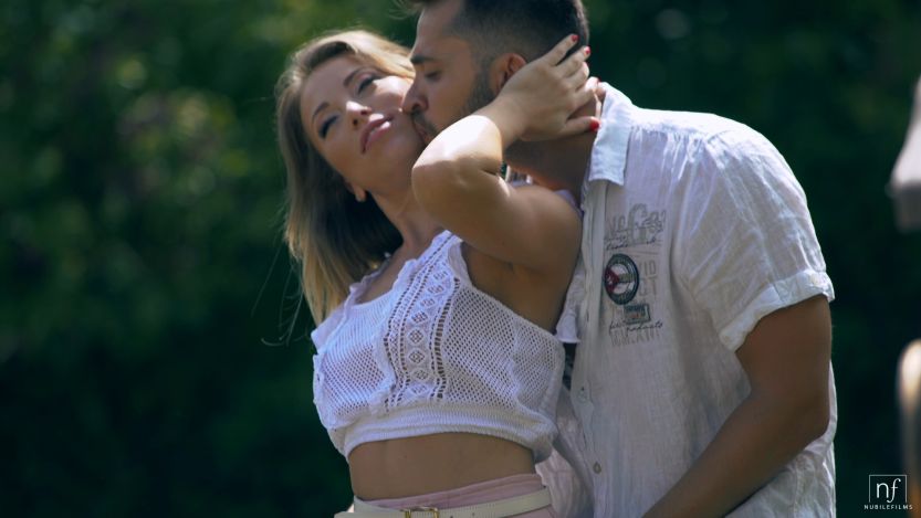 Sex, van erotische lesbische sex tot een weergaloze workout 4 Vera Wonder buiten pijpen binnen geile seks 02