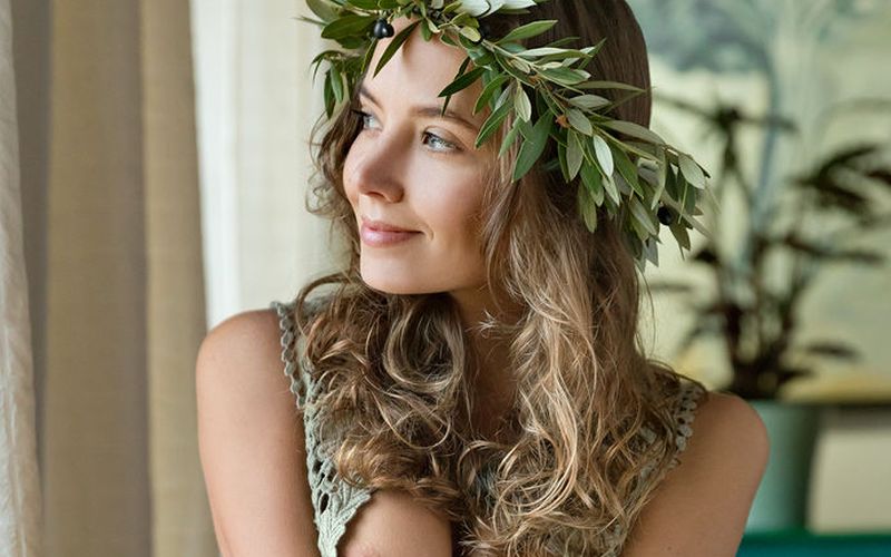 Clover zit, gelukkig wel naakt, in een zweefteef periode