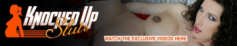 Zwangere vrouwen naakt op Knocked Up Sluts Banner