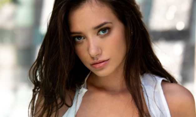 De erotische fantasieën van de mooie Gia Page