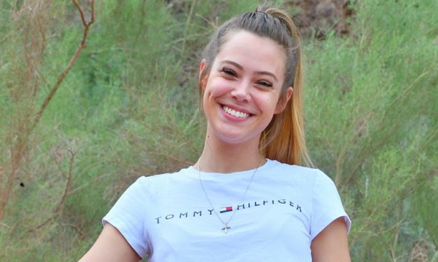 Een strak kontje, lange benen, kleine tieten en een hele mooie lach