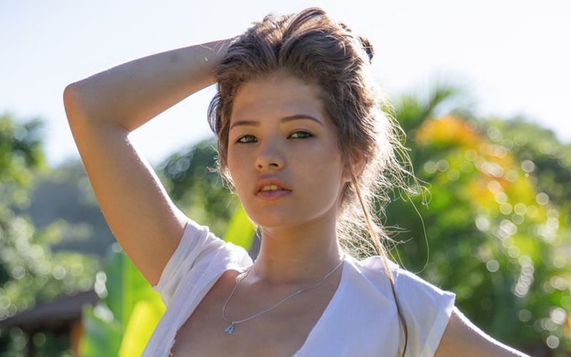 Naakte Vrouwen, van lenig in de tuin tot opwindende vintage lingerie