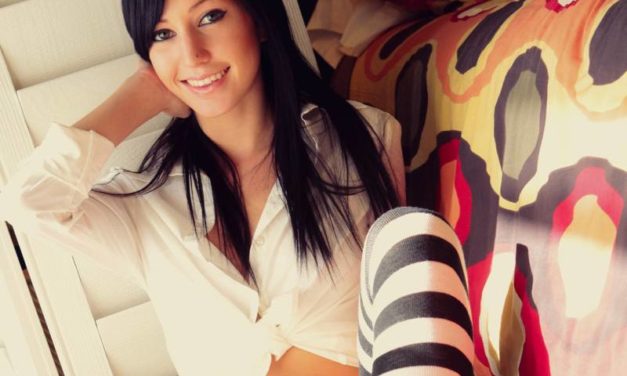 Naakte Vrouwen, van sexy kniekousen tot opwindende zwarte panty’s