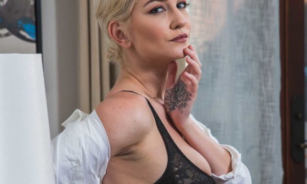 Een erotische kerst met de beste vriendin van mijn zus – deel 2