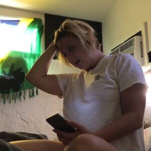 De ochtend erna voor een knappe stiefmoeder